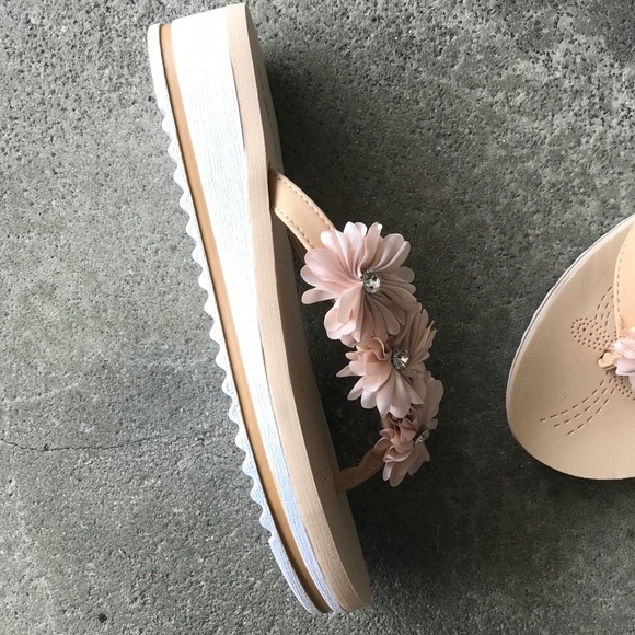 Verano Rio Beige Flower Thong Flip Flop Sandal - Picture 6 of 6